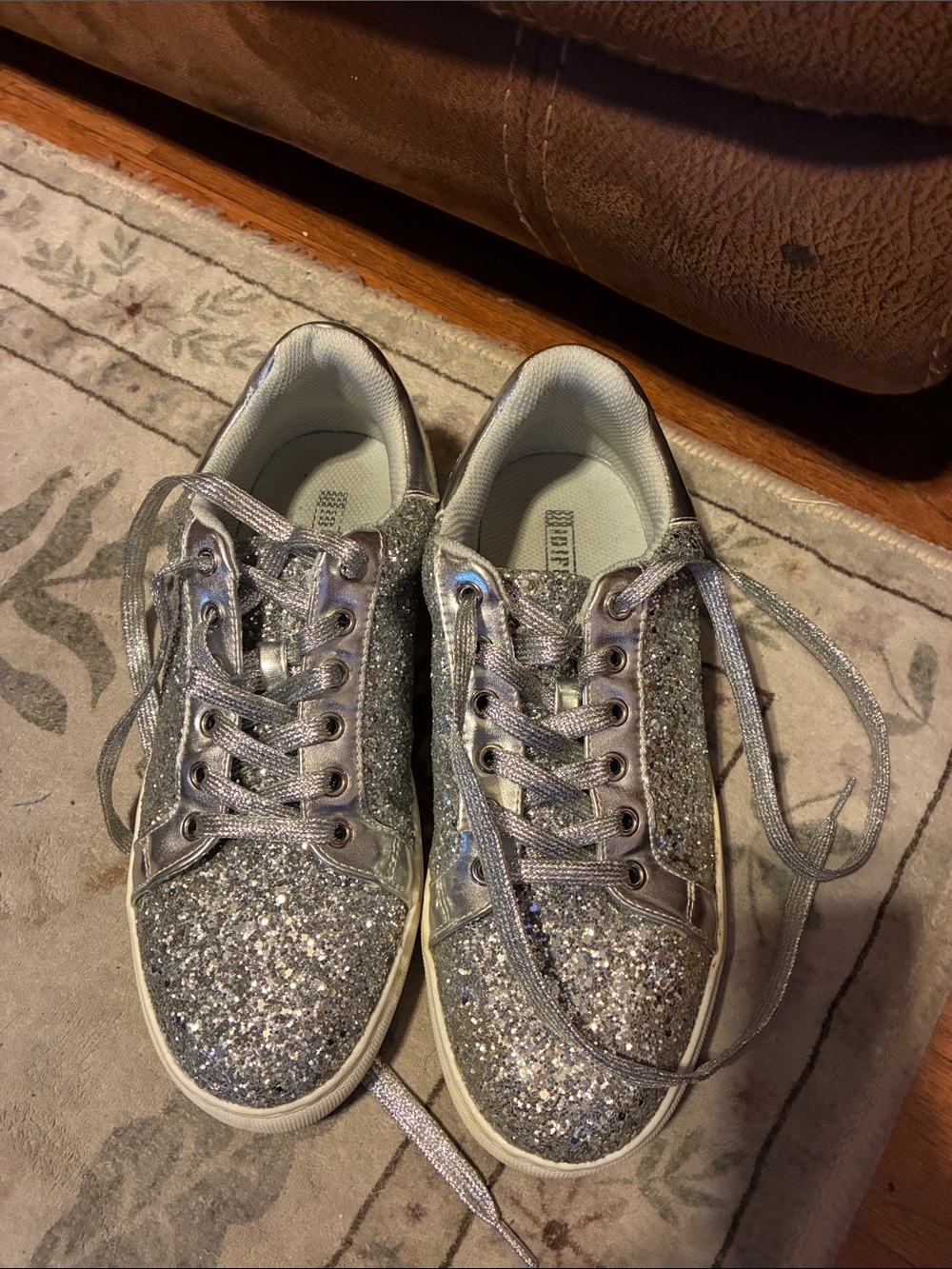 IDIFU Silver Glitter Lace-Up Sneakers